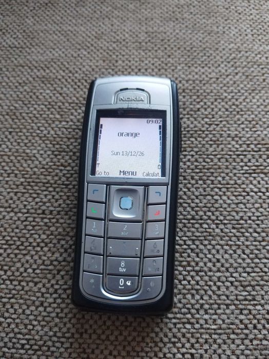 Nokia  6230 telefon mobil cu incarcator Functional se poate vorbi la el