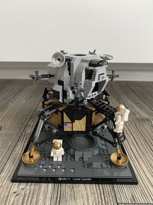 Lego Creator Аполо 11 Лунен Модел на НАСА 10266
