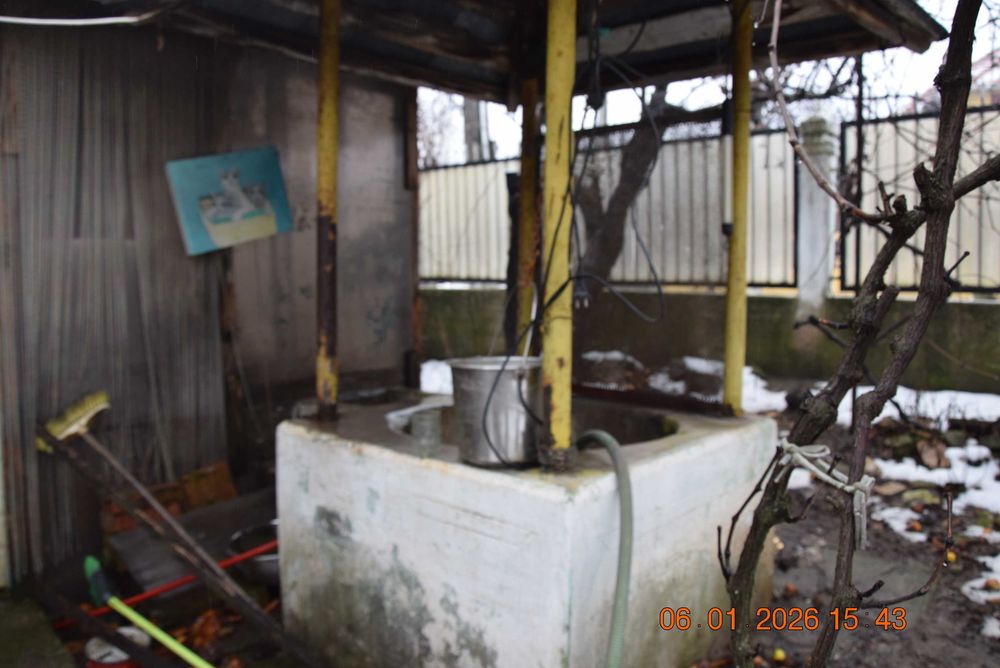 Casă 5 camere cu hol + Casa 3 camere cu hol cu teren 1000 mp