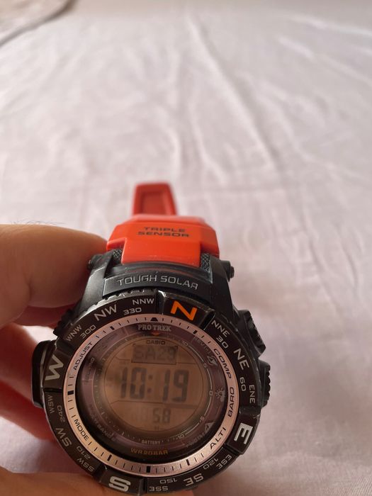Продавам Casio Pro Trek модел PRW-3500Y