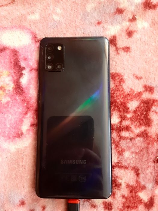 Срочно продам Samsung A31