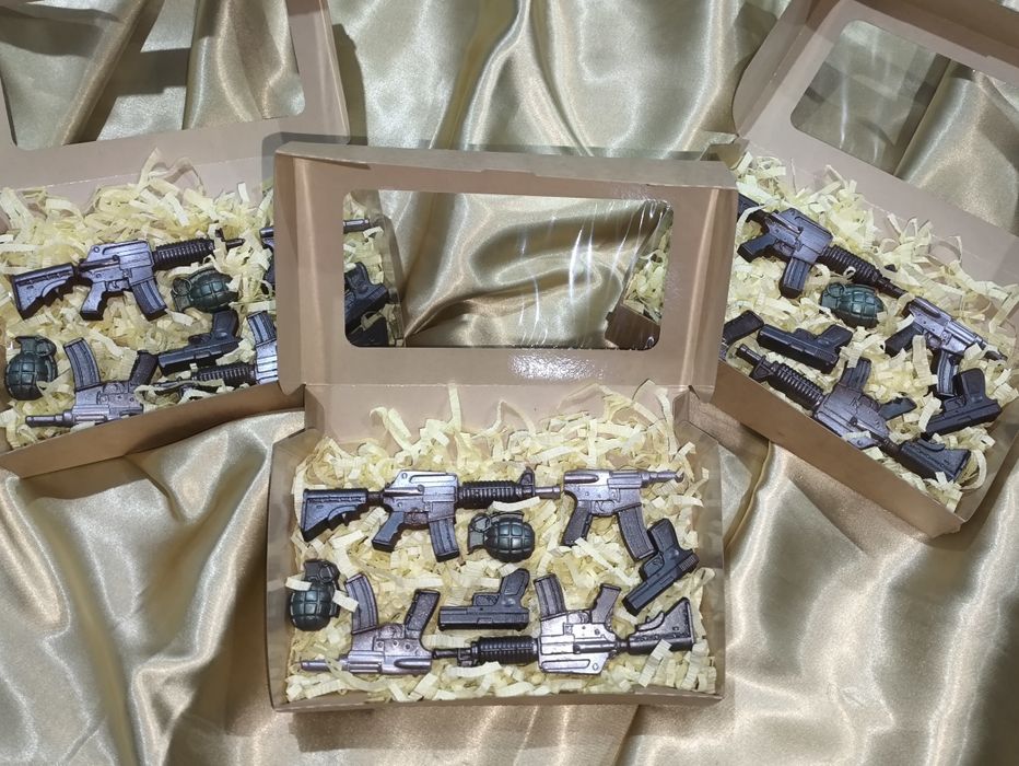 ШОКОЛАДНЫЕ конфеты в наборе!