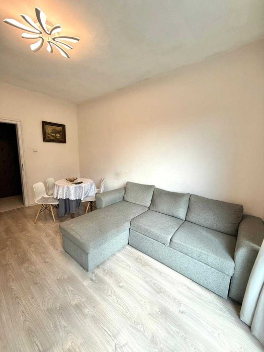 Дава се под наем Тристаен апартамент в Варна, Гръцка махала - 77 кв.м за 1200 € - Снимка #2