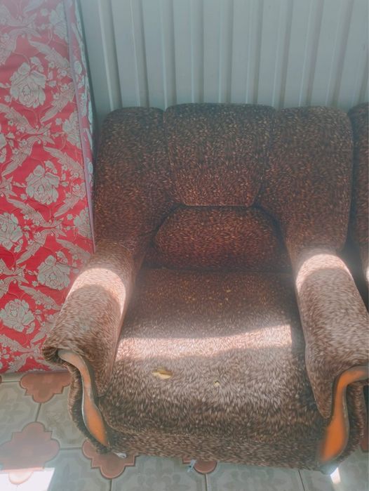 Продам диван с креслами и матрас