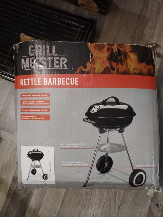 Gratar ieftin BBQ