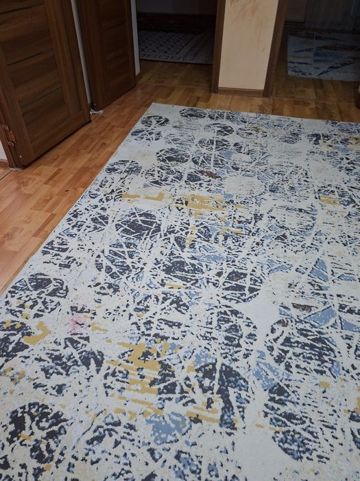 Ковры 2 штуки...