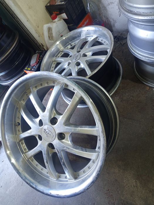 M,T,T Racing madel diska