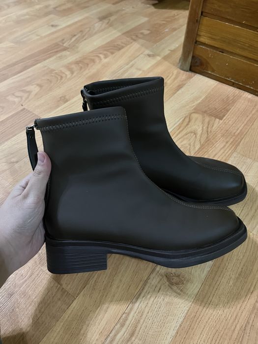 Продаются новые сапоги демисезон