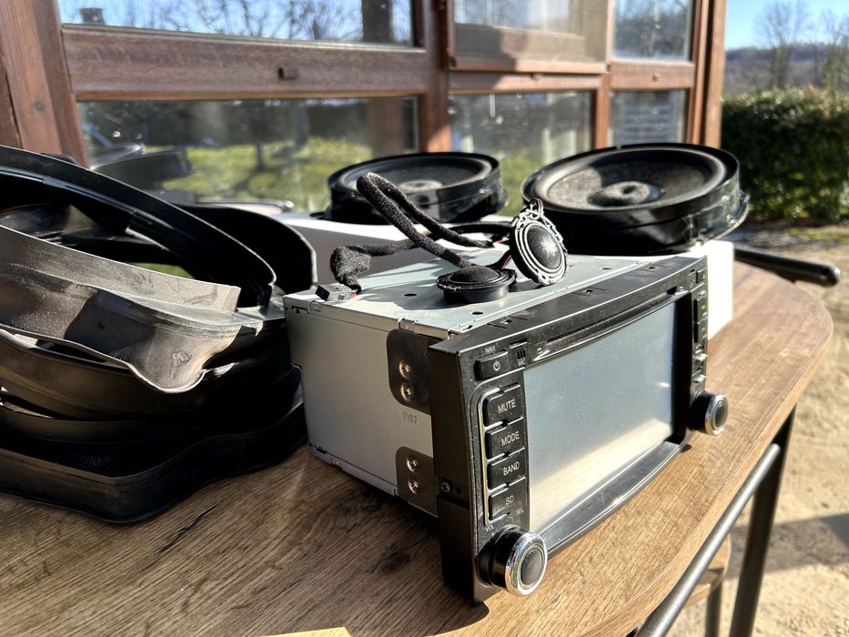 Мултимедия и тонколони за Туарег 1