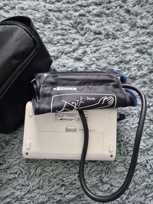 Електронен апарат за кръвно с маншет