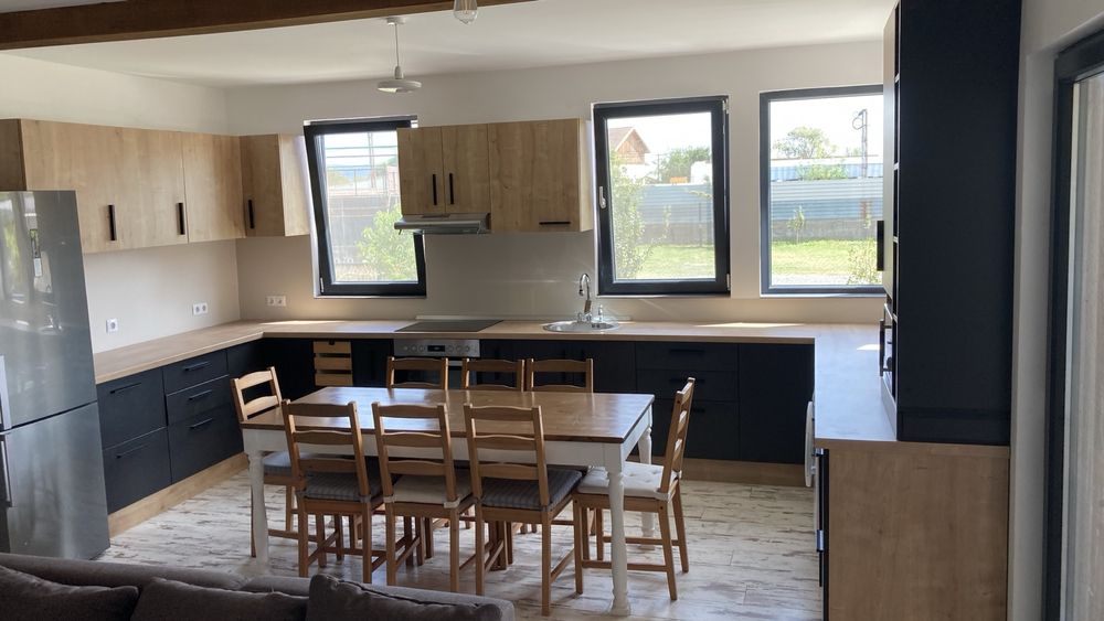 Inchiriez casa apartament in duplex