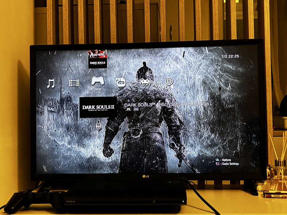 Play Station 3 SuperSlim 500GB Curatat si Modat + 2 controllere