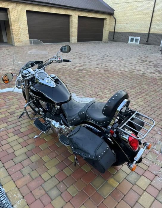 Продам мотоцикл kawasaki VN2000 Vulcan