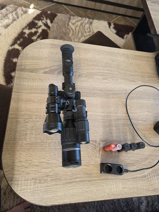 Нощен дигитален прицел