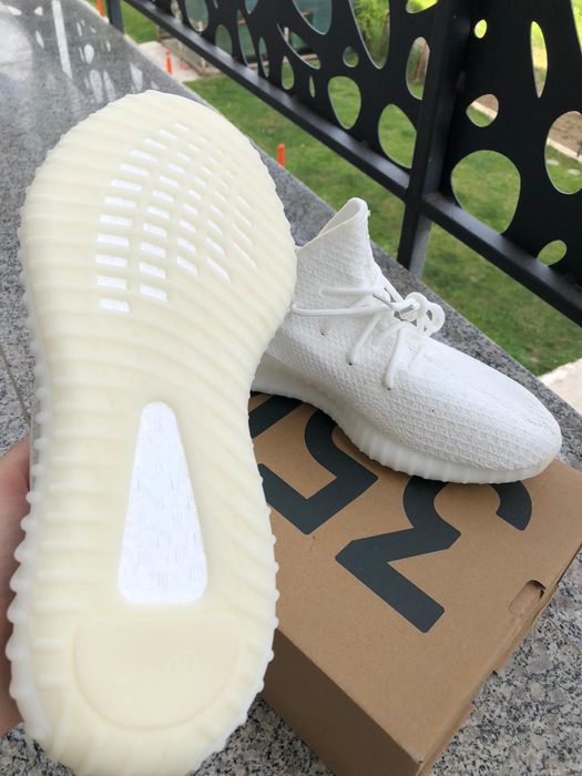 Adidasi Adidas Yeezy 350 V2