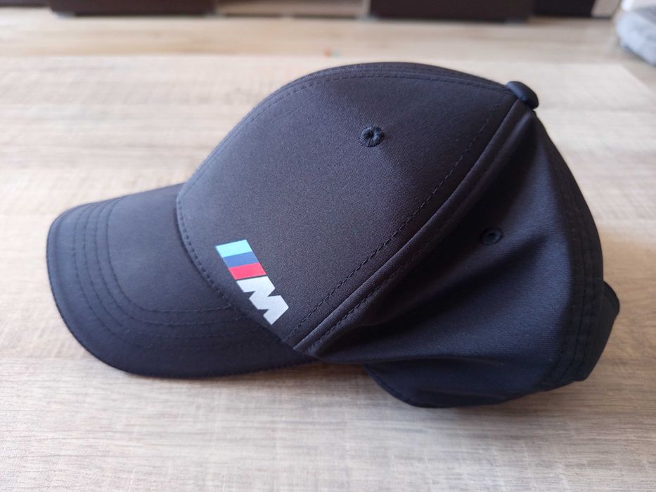 Шапка с козирка BMW