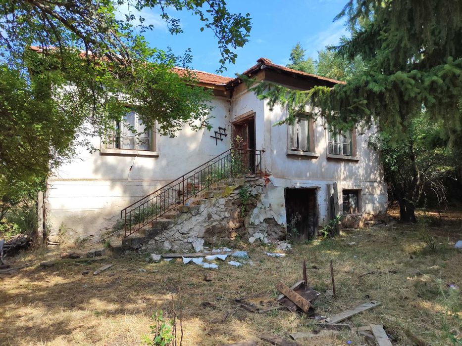 Продава се Къща в София, Бъкстон - 62 кв.м за 1016 €/кв.м - Снимка #2