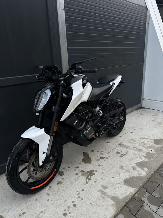 Ktm duke 125cc 2018 (vand sau schimb)(nu mt,yzf,cbr,cb,rc)