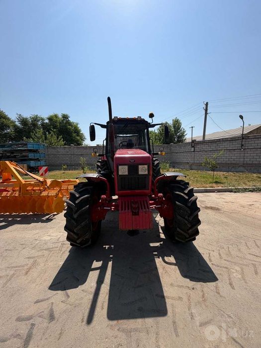 Traktor Belarus 1221.3