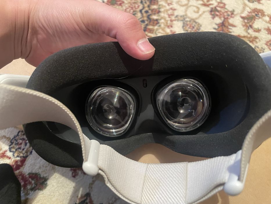 Oculus quest 2 продам хароший