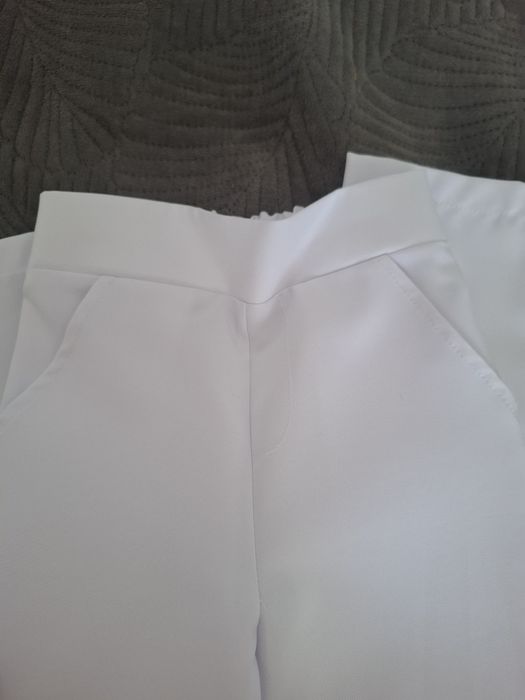 Детские белые брюки...