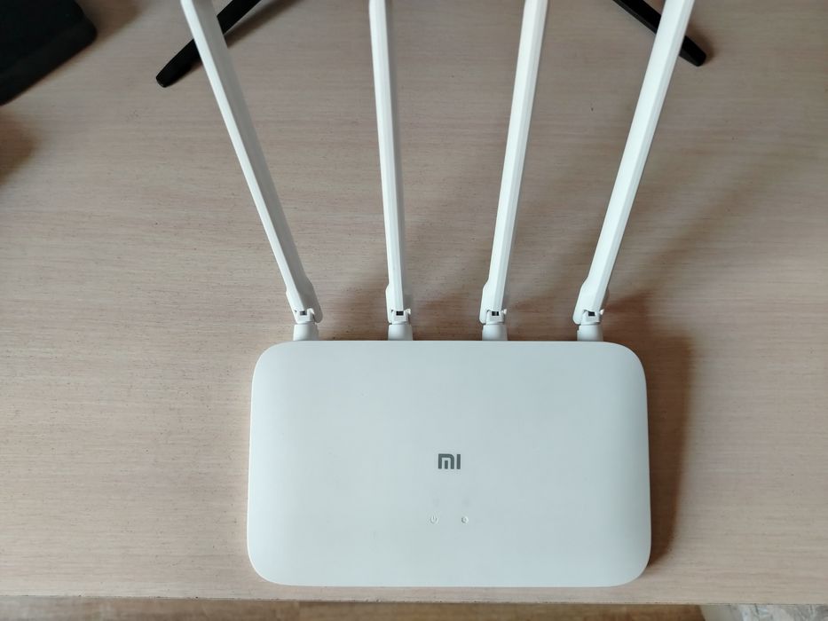 Продам роутер Xiaomi R4AV2