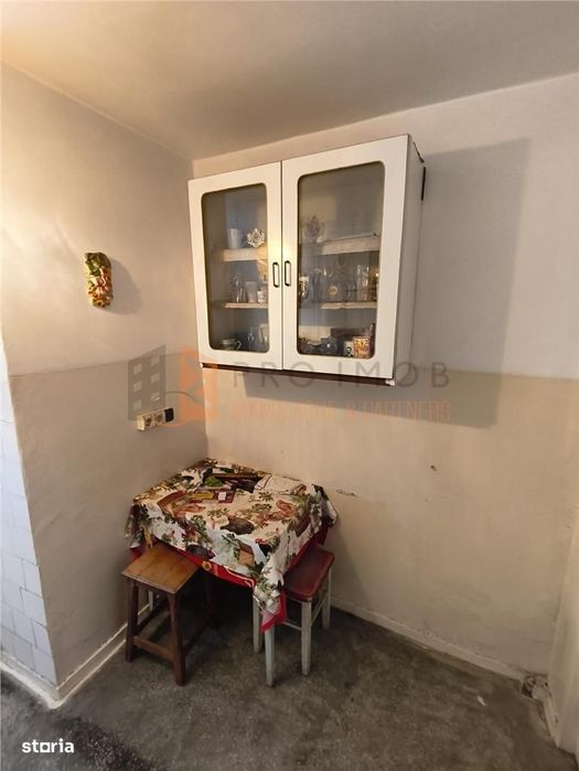 Apartament 3 camere cf1 decomandat zona Micro 3