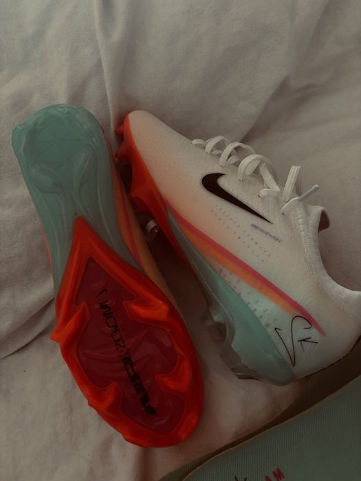 ghete de fotbal nike marime 40