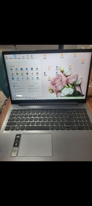 Продается ноутбук Lenovo