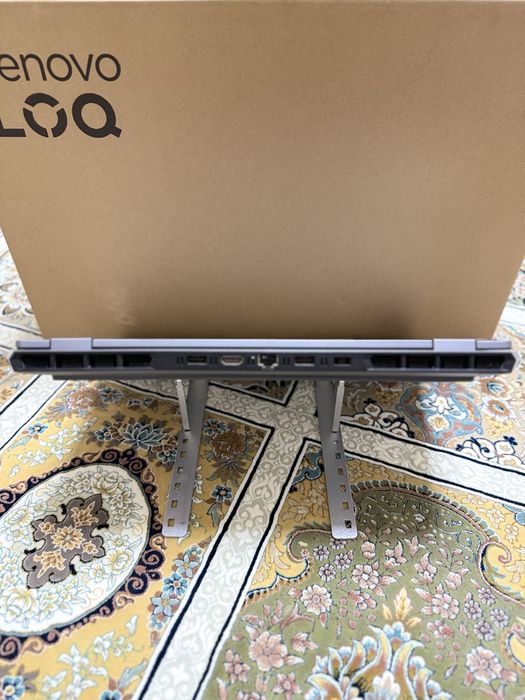 Lenovo Loq 15Iah9