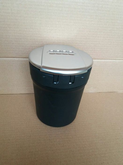 Scrumiera auto pahar originala Audi A3 A5 A6 A7 Q3 Q5 Q7 OE8X0864575A