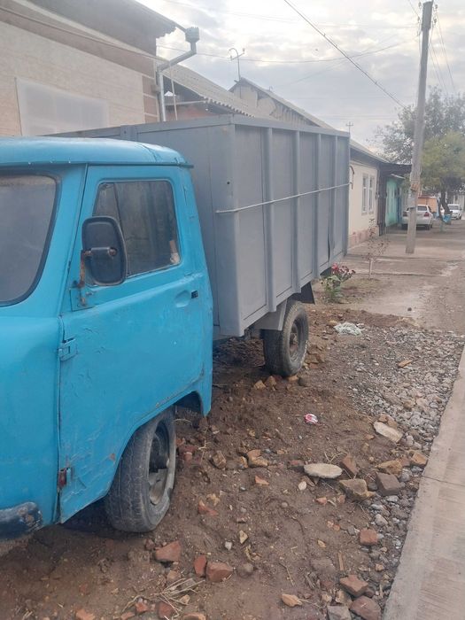 Авто грузовик уаз