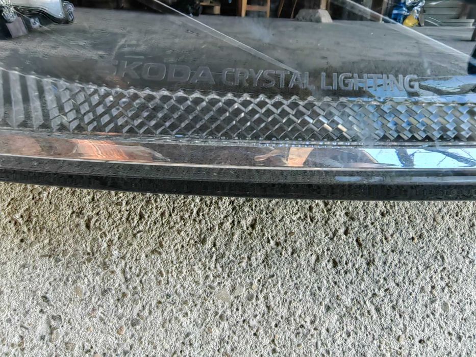 Фар Skoda Octavia 4 LED десен/Фар Шкода Октавиа 4 LED Оригинален