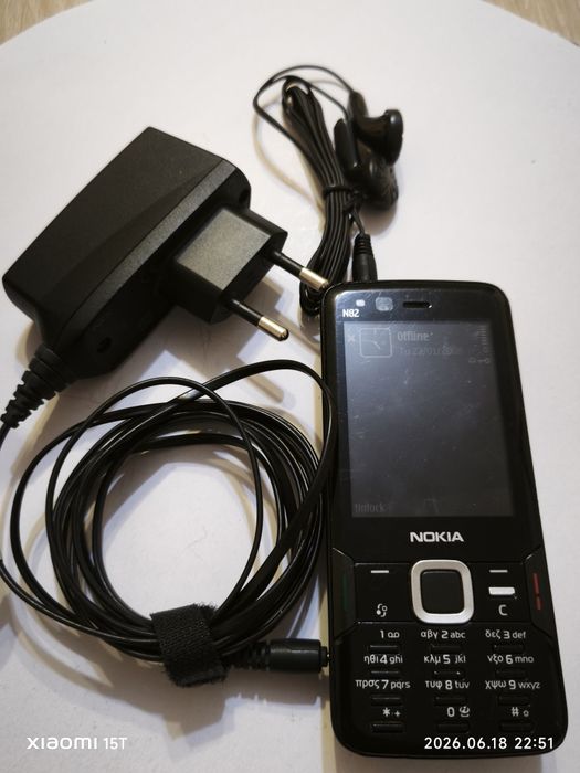 Телефон Nokia N82