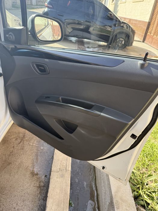 Spark sotiladi 2015 yil