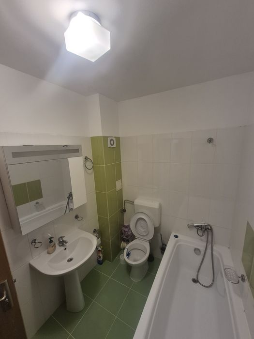 Închiriez apartament 2 camere