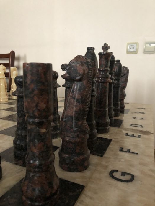 Шахматы огромные из оникса