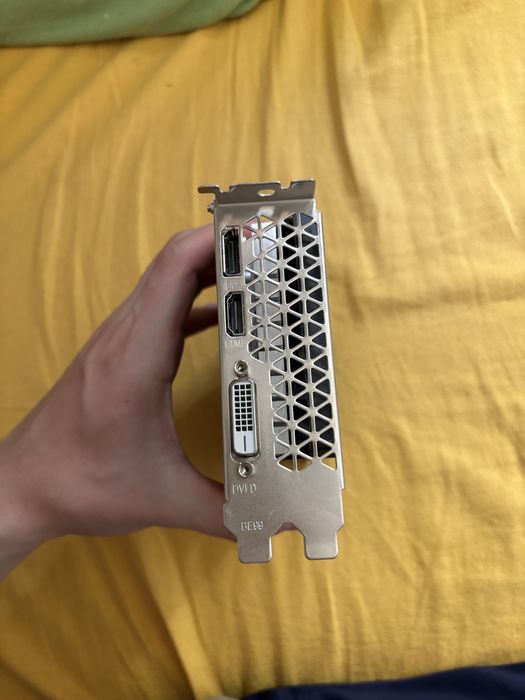 RX 580 8GB 2048SP – Stare Impecabilă