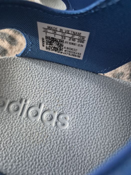 Adidas 33 номир сандали