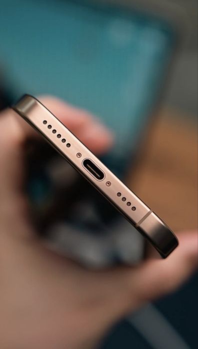 Продаётся Iphone 16 Pro Max