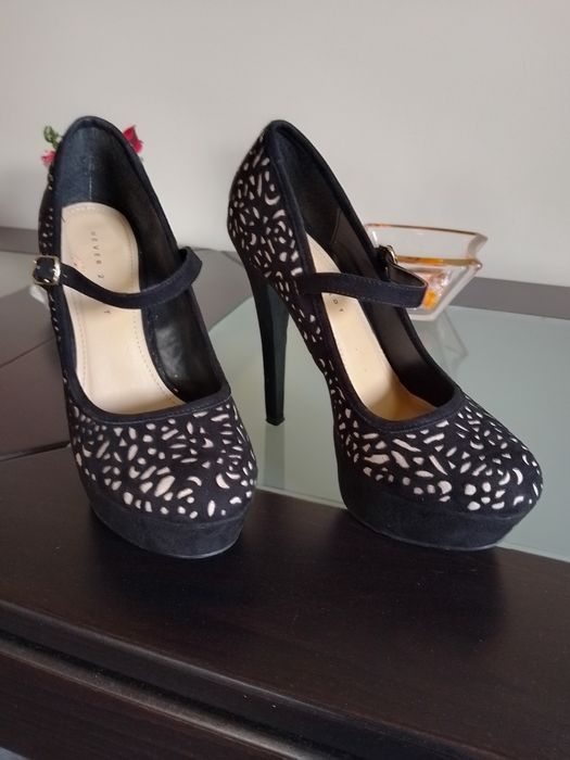 Дамски елегантни обувки