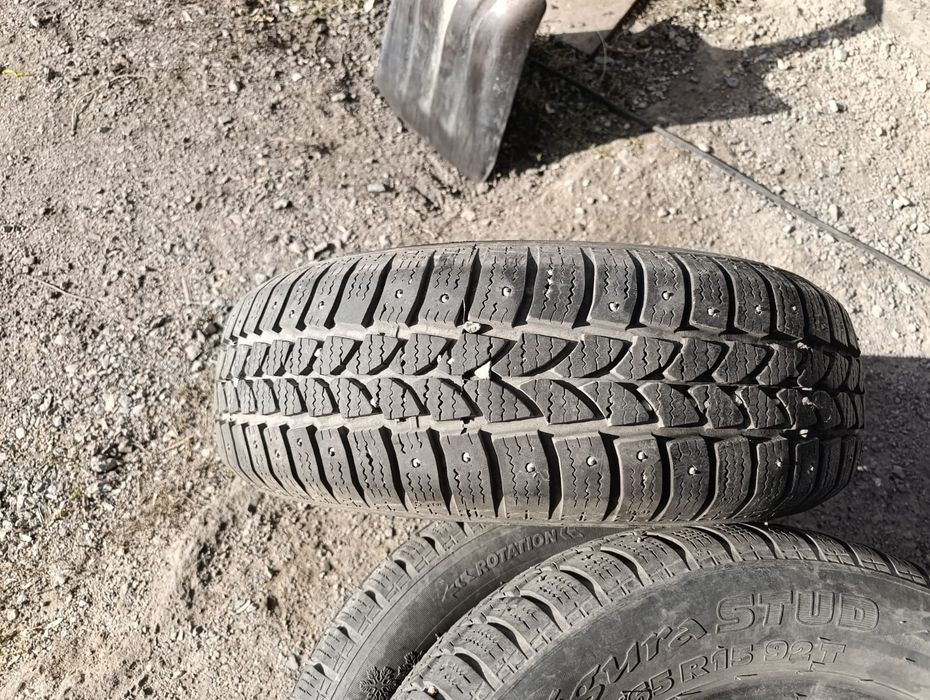 Продам шины зимние б/у