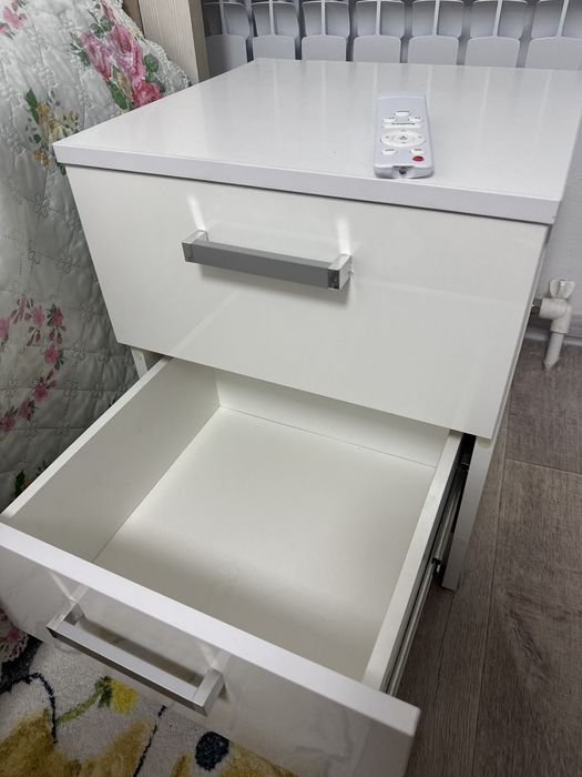 Срочнооо Продам тумбочку