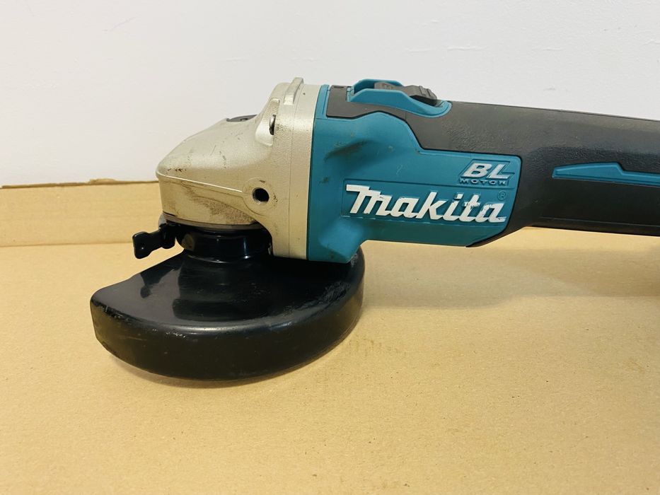 Flex Makita DGA504