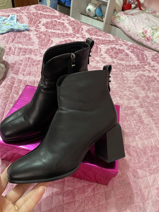 Сапожки женские