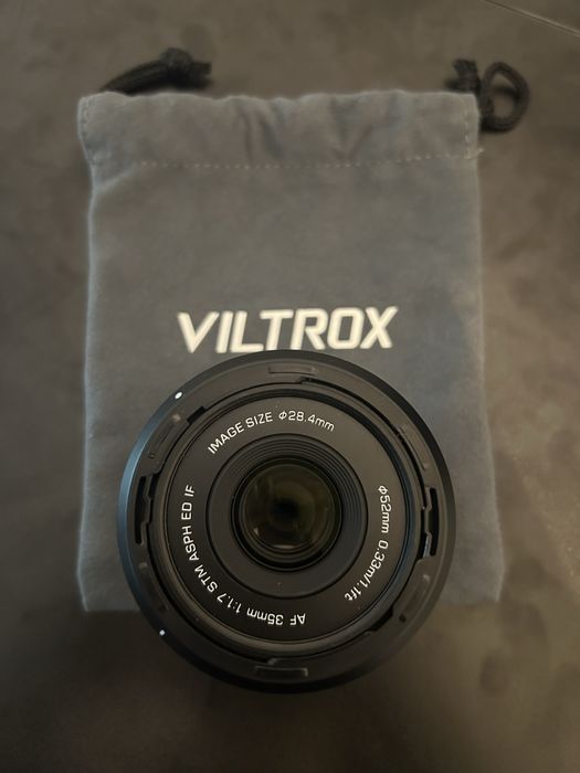 Viltrox AF 35mm F1.7 XF Fuji X - Impecabil, toate componentele