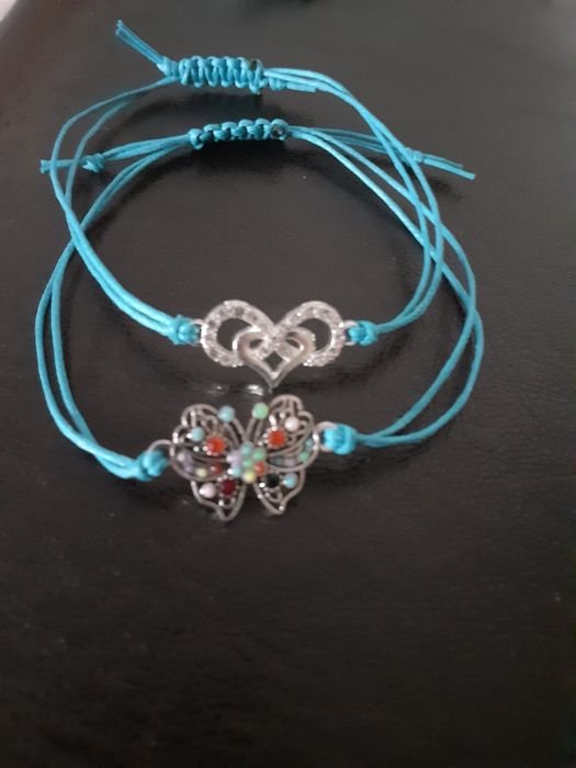 Ръчно изработени гривни