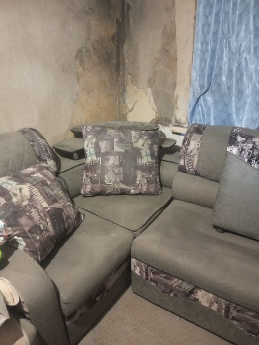 Продам диван угловой