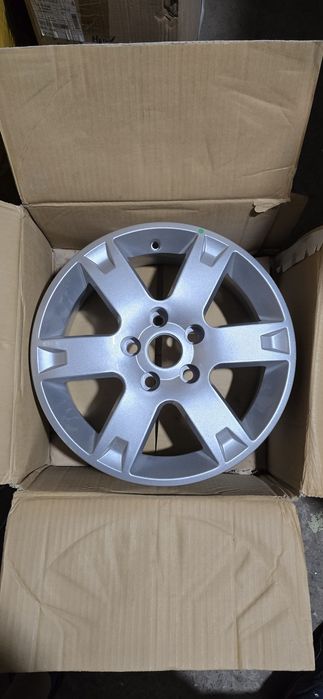 Диски оригинальные Тойота R16