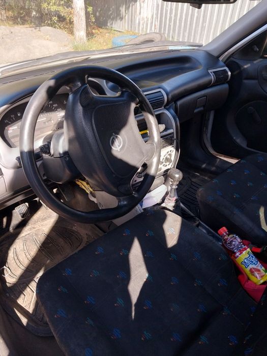 Опель Астра машина